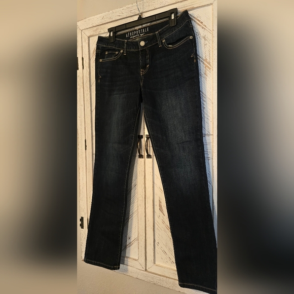 Aeropostale Women's Dark Blue Jeans (NWOT) - Picture 1 of 11